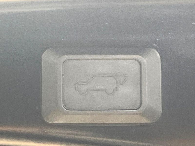 2020 Toyota RAV4 6BA-MXAA54 (UW-6a8d08a563ba0)[25]
