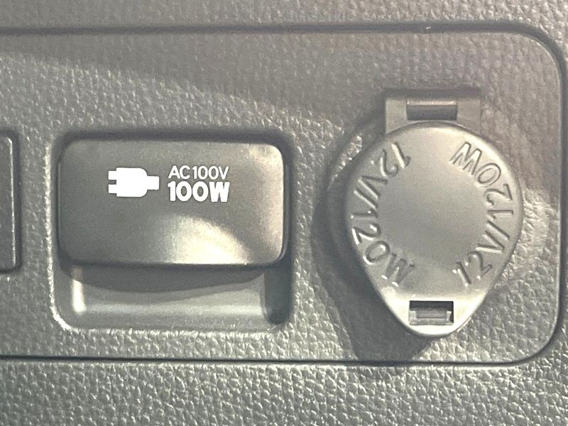 2020 Toyota RAV4 6BA-MXAA54 (UW-6a8d08a563ba0)[26]