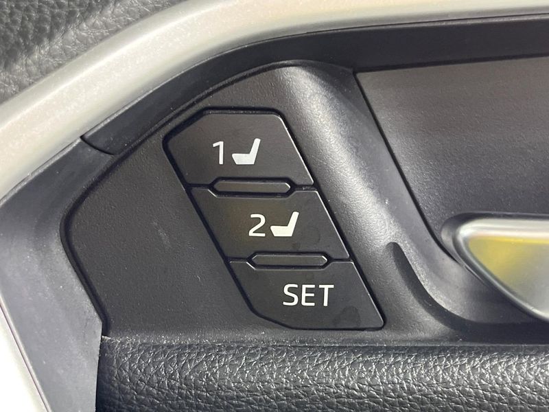 2020 Toyota RAV4 6BA-MXAA54 (UW-6a8d08a8ecd20)[25]