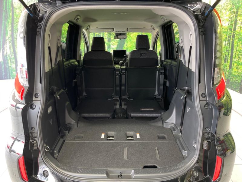 2023 Toyota Sienta 5BA-MXPC10G (UW-6a8d08b1f0188)[25]