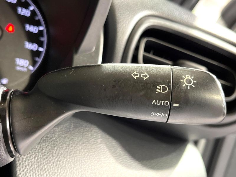 2023 Toyota Yaris 6AA-MXPH10 (UW-6a8d08b70814d)[23]