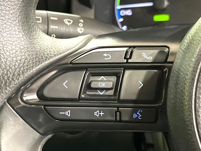 2023 Toyota Yaris 6AA-MXPH10 (UW-6a8d08b70814d)[22]