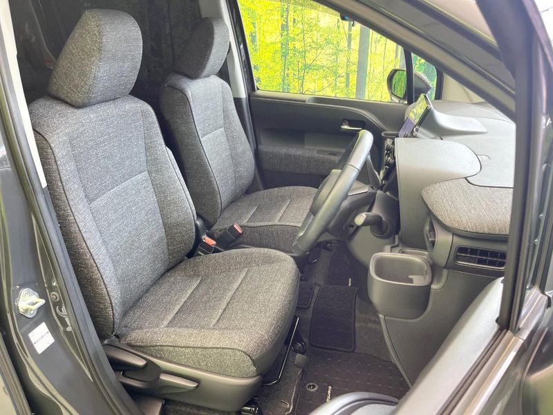 2024 Toyota Sienta 6AA-MXPL10G (UW-6a8d08cdd254b)[12]