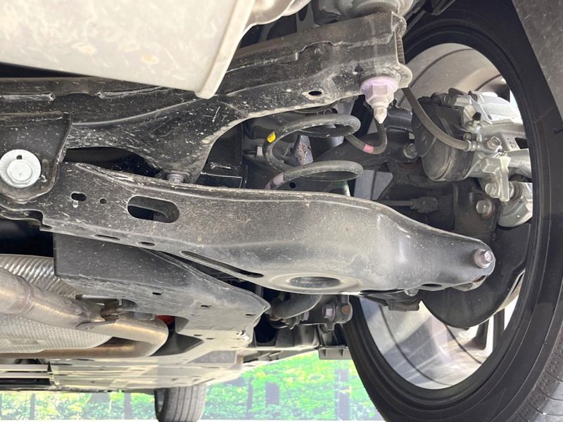 2025 Toyota Prius 6AA-MXWH60 (UW-6a8d08e86e5a9)[22]
