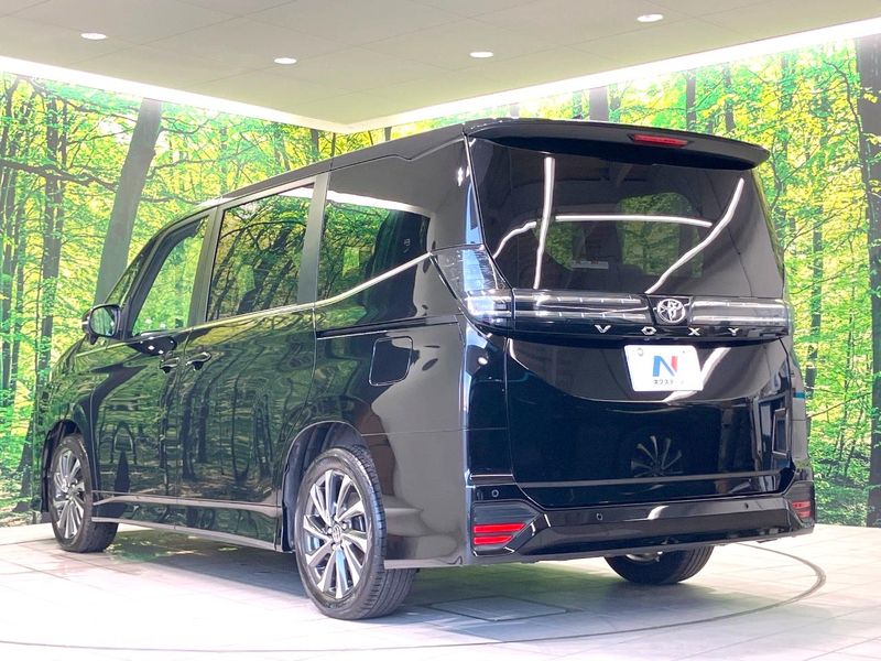 2023 Toyota Voxy 6BA-MZRA90W (UW-6a8d08f421a2d)[12]