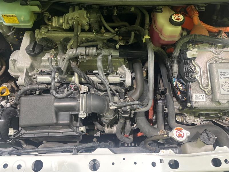 2017 Toyota Aqua DAA-NHP10 (UW-6a8d0909ef4a9)[4]