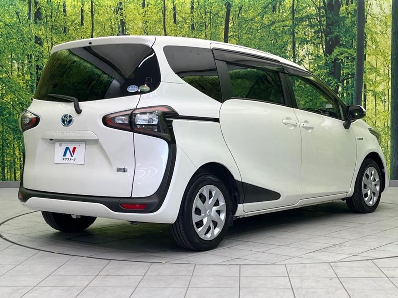 2015 Toyota Sienta DAA-NHP170G (UW-6a8d090ea2c36)[15]