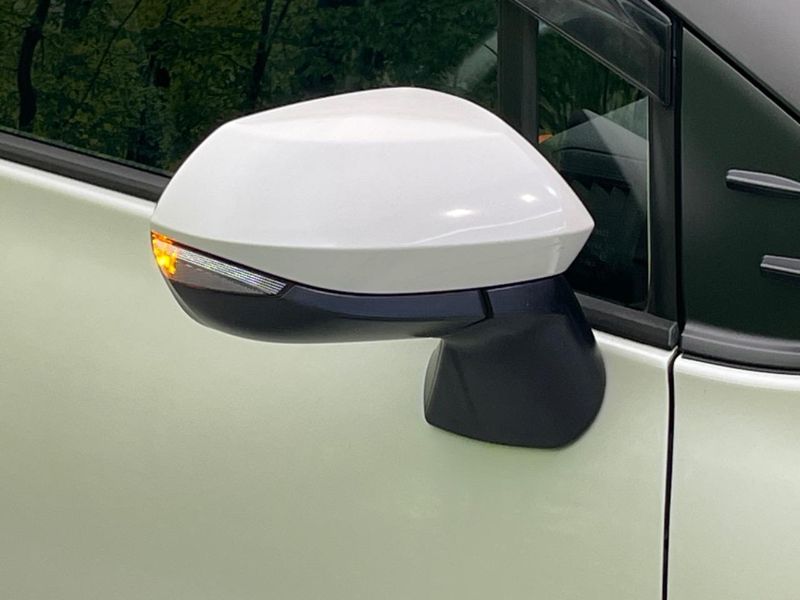2015 Toyota Sienta DAA-NHP170G (UW-6a8d090ea2c36)[24]