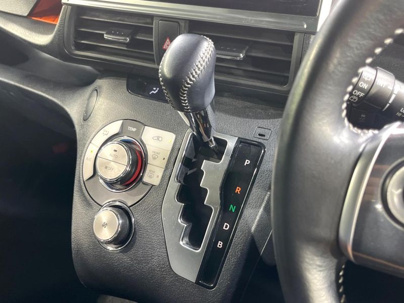 2021 Toyota Sienta 6AA-NHP170G (UW-6a8d091274bac)[19]