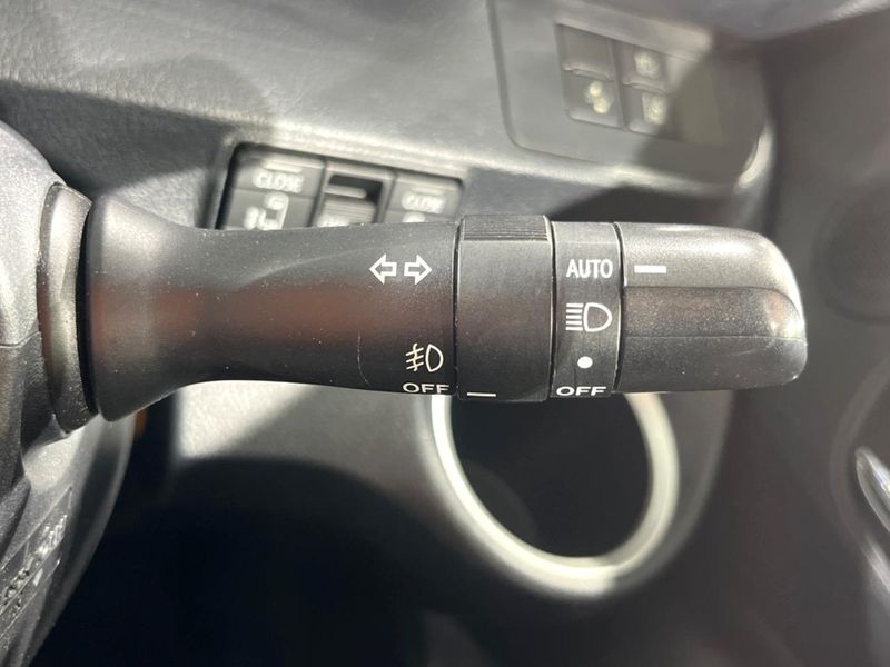 2021 Toyota Sienta 6AA-NHP170G (UW-6a8d091274bac)[17]