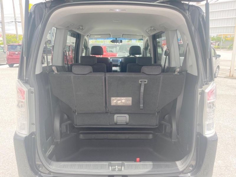 2012 Honda Stepwgn Spada DBA-RK5 (UW-6a8d092b41a4f)[25]