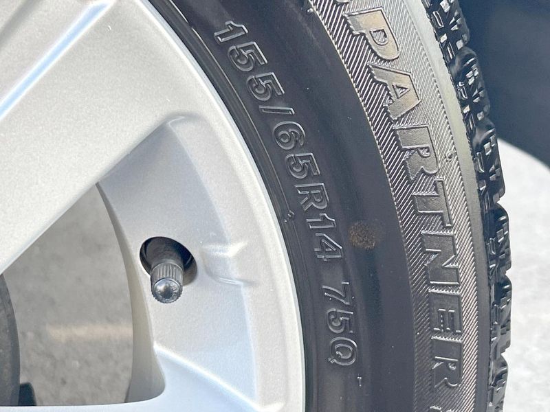 2011 Subaru Stella DBA-RN1 (UW-6a8d092e04711)[8]