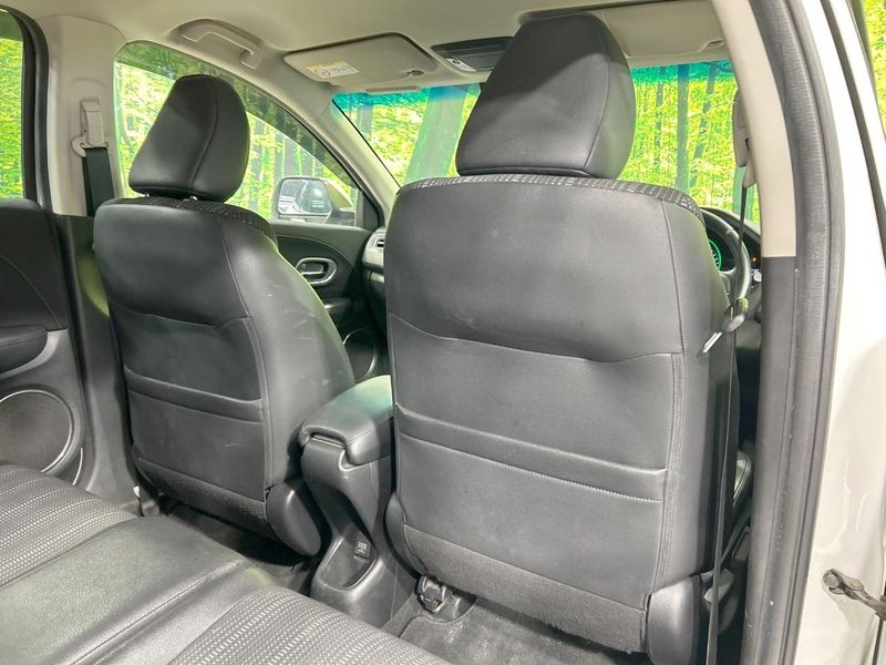 2016 Honda Vezel DAA-RU3 (UW-6a8d09380e397)[28]