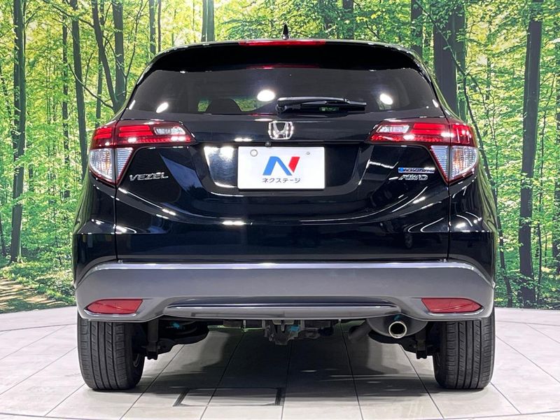 2017 Honda Vezel DAA-RU4 (UW-6a8d093b52c6d)[29]