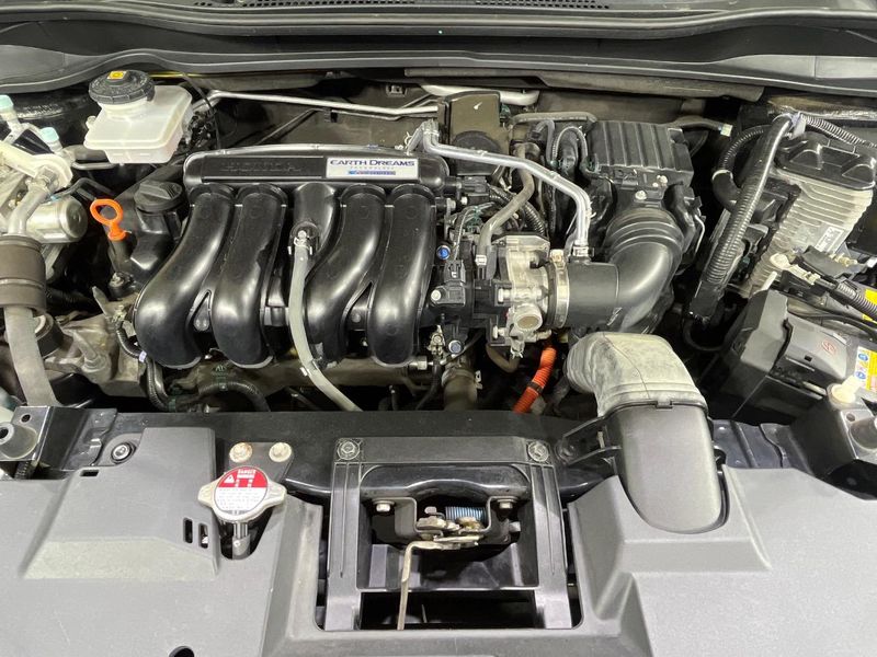 2017 Honda Vezel DAA-RU4 (UW-6a8d093b52c6d)[16]