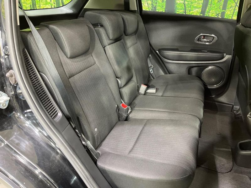 2017 Honda Vezel DAA-RU4 (UW-6a8d093b52c6d)[23]