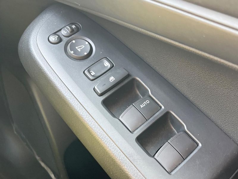 2023 Honda Vezel 6AA-RV5 (UW-6a8d0942b5717)[12]