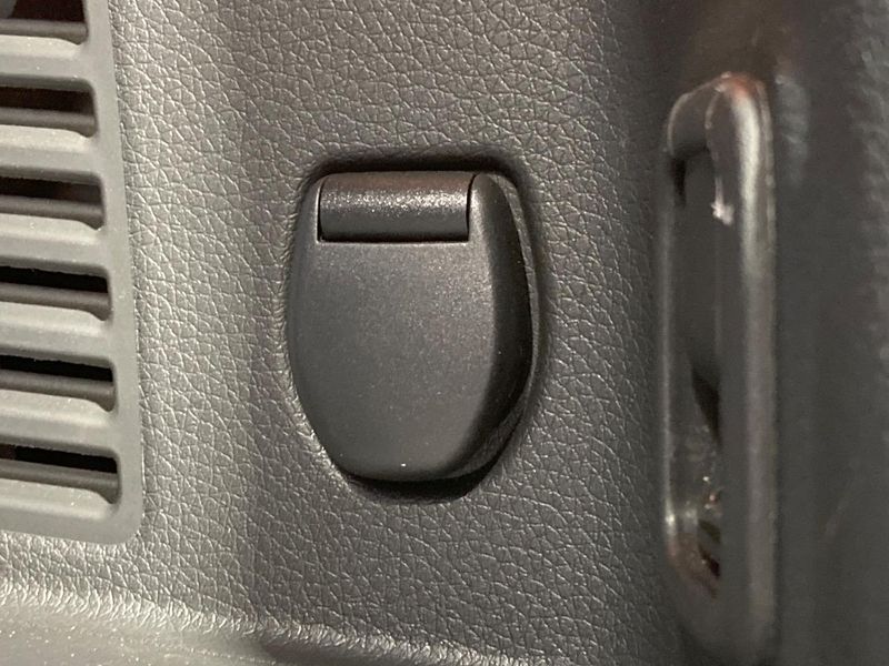 2018 Nissan X-Trail DBA-T32 (UW-6a8d09687f820)[15]