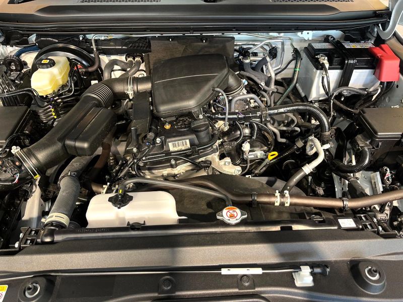 2026 Toyota Land Cruiser 250 3BA-TRJ250W (UW-6a8d097bb8f3e)[5]