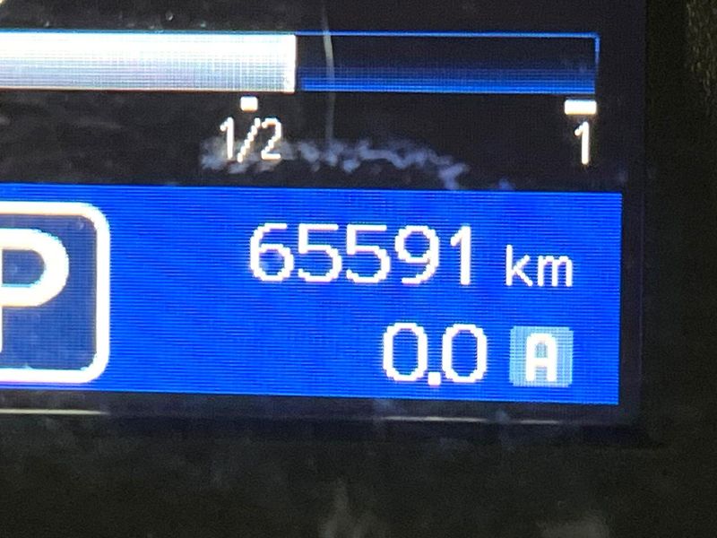 2020 Nissan NV350 CARAVAN VAN CBF-VR2E26 (UW-6a8d098ec2164)[2]
