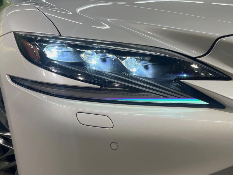 2018 Lexus LS DBA-VXFA50 (UW-6a8d098fb83f5)[13]