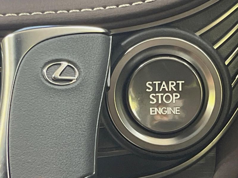 2018 Lexus LS DBA-VXFA50 (UW-6a8d098fb83f5)[4]