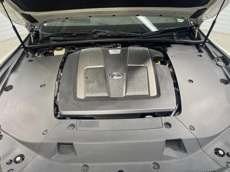 2018 Lexus LS DBA-VXFA50 (UW-6a8d098fb83f5)[22]