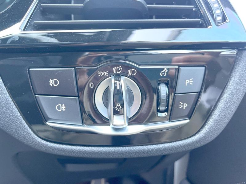 2018 BMW 5 Series LDA-JC20 (UW-6a8d099b3085f)[29]