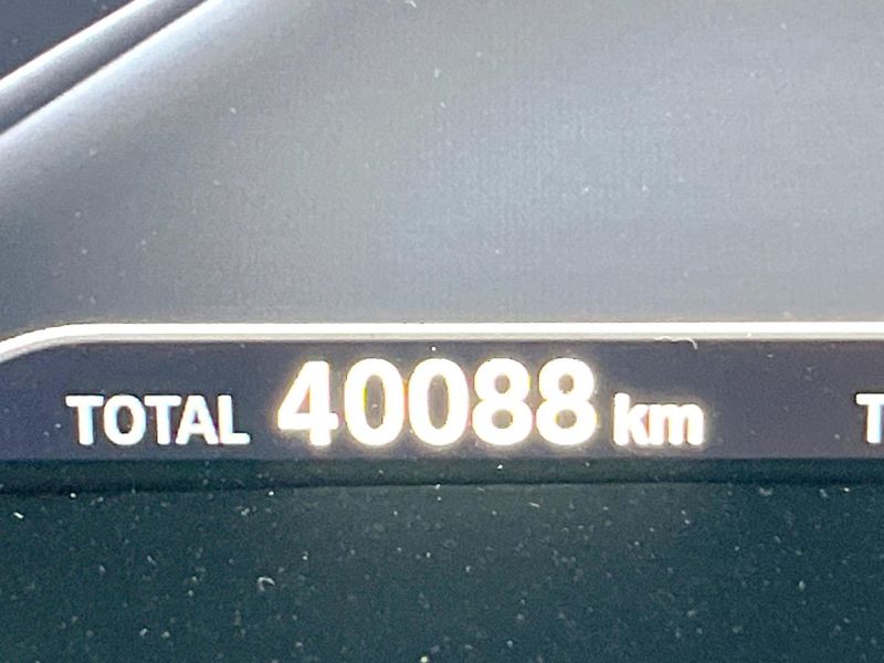 2018 BMW 5 Series LDA-JC20 (UW-6a8d099b3085f)[2]