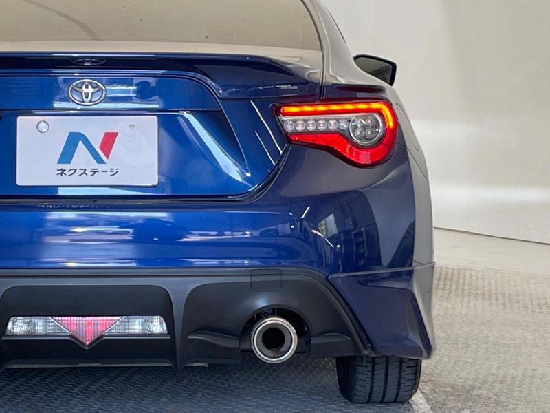 2017 Toyota 86 DBA-ZN6 (UW-6a8d09beaf43a)[19]