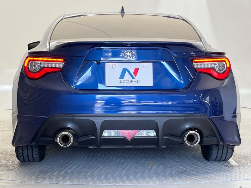 2017 Toyota 86 DBA-ZN6 (UW-6a8d09beaf43a)[17]