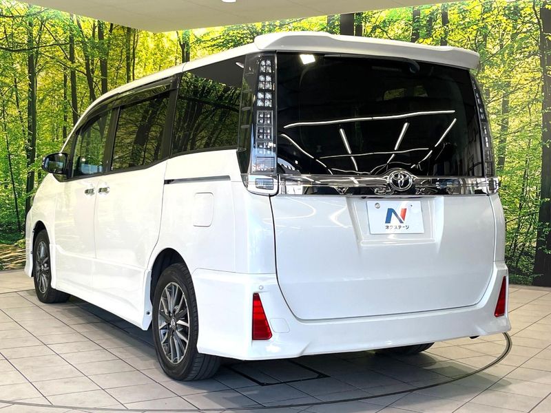 2015 Toyota Voxy DBA-ZRR80W (UW-6a8d09c581df8)[8]