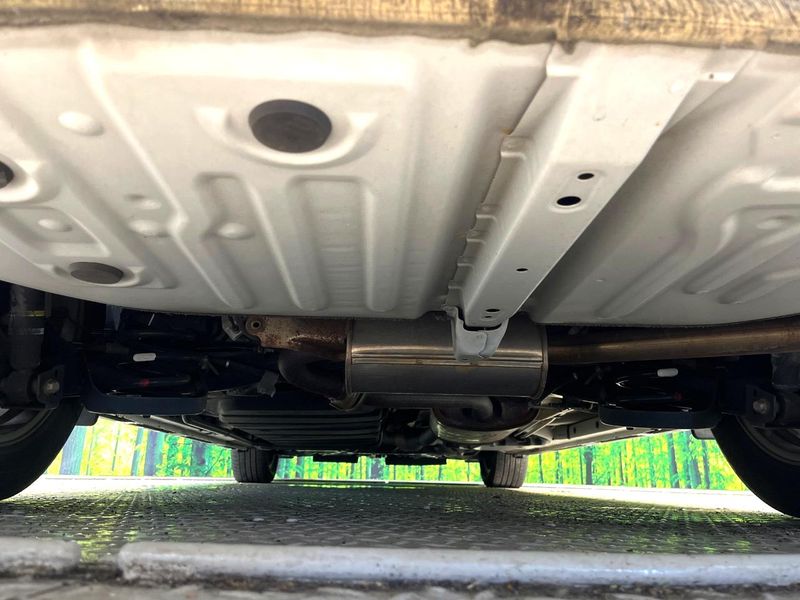 2016 Toyota Voxy DBA-ZRR80W (UW-6a8d09c7e279e)[24]