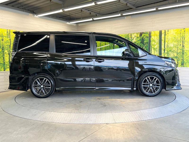 2017 Toyota Voxy DBA-ZRR80W (UW-6a8d09c972942)[11]