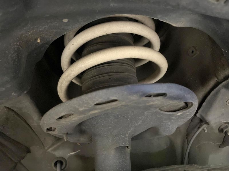 2017 Toyota Voxy DBA-ZRR80W (UW-6a8d09c972942)[22]
