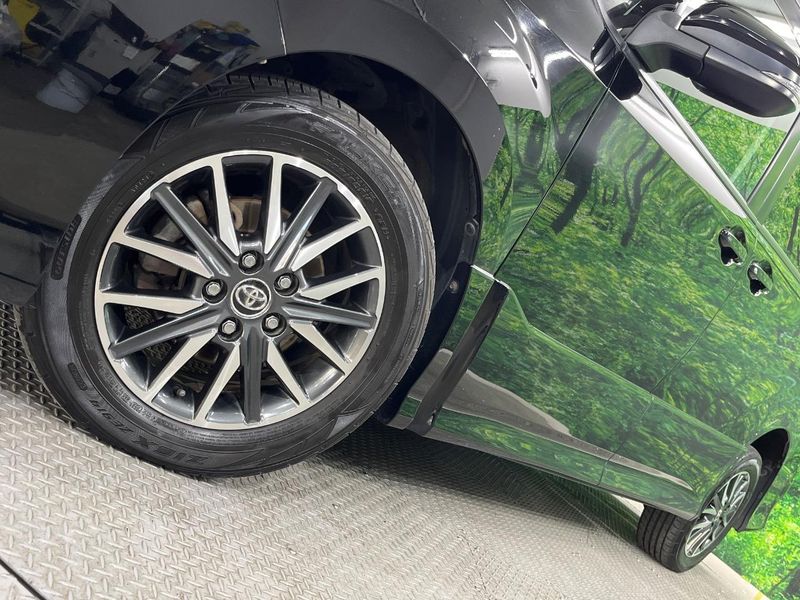 2014 Toyota Noah DBA-ZRR85W (UW-6a8d09d33c59f)[5]