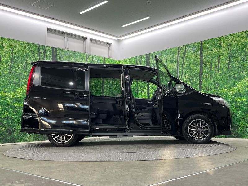 2014 Toyota Noah DBA-ZRR85W (UW-6a8d09d33c59f)[23]