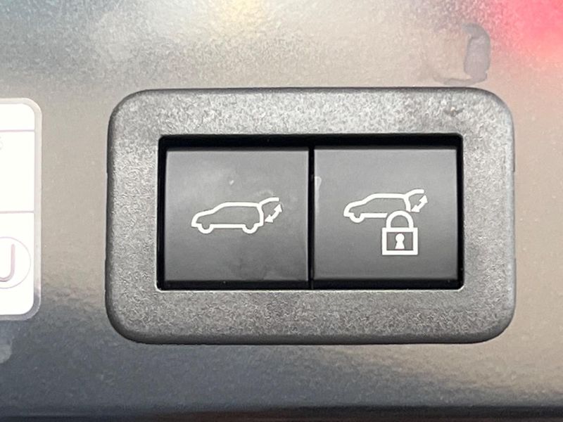 2025 Toyota Corolla Cross 6AA-ZVG13 (UW-6a8d09e0b2557)[20]