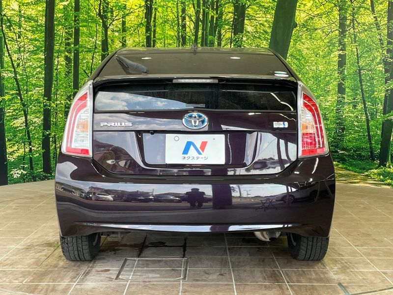 2015 Toyota Prius DAA-ZVW30 (UW-6a8d09ea06394)[16]