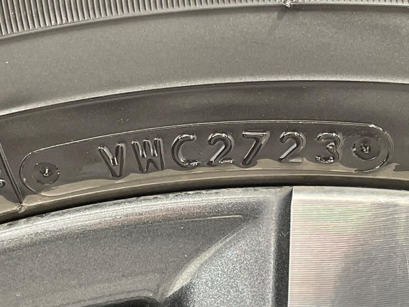 2023 Toyota Voxy 6AA-ZWR90W (UW-6a8d0a0db79eb)[8]