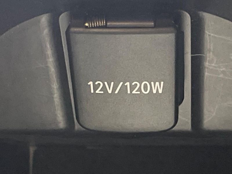 2016 Toyota C-HR DAA-ZYX10 (UW-6a8d0a16c3995)[23]