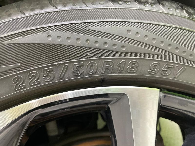 2017 Toyota C-HR DAA-ZYX10 (UW-6a8d0a187193c)[10]