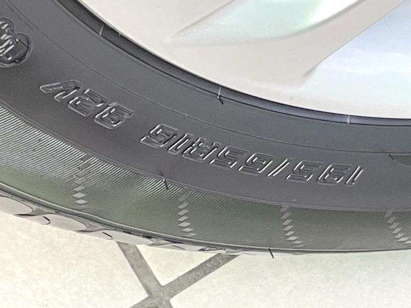 2020 Toyota Raize 5BA-A200A (UW-6a8e576e98449)[8]