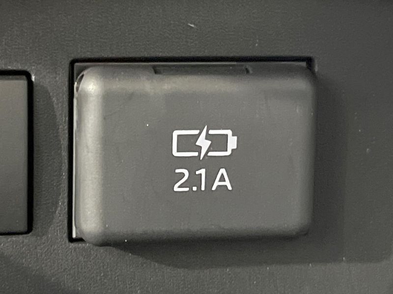 2025 Daihatsu Rocky 5AA-A202S (UW-6a8e578360aa6)[15]