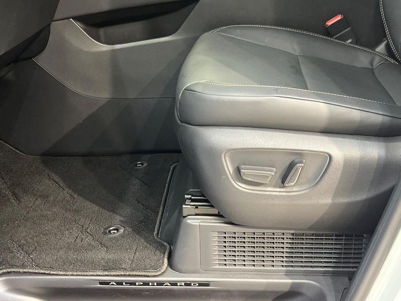 2024 Toyota Alphard Hybrid 6AA-AAHH40W (UW-6a8e5789aad40)[22]