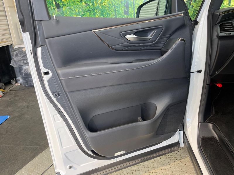 2024 Toyota Alphard Hybrid 6AA-AAHH40W (UW-6a8e5789aad40)[20]