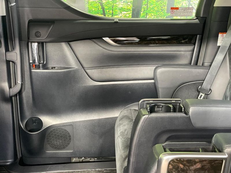2015 Toyota Alphard DBA-AGH30W (UW-6a8e579a2c59b)[21]