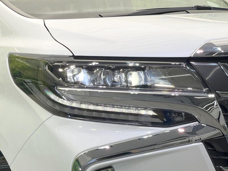2022 Toyota Alphard 3BA-AGH30W (UW-6a8e57aa770b9)[14]