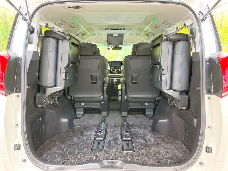 2022 Toyota Alphard 3BA-AGH30W (UW-6a8e57aa770b9)[26]