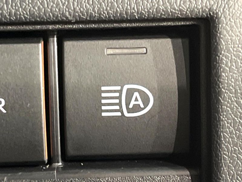 2023 Toyota Alphard 3BA-AGH40W (UW-6a8e57b3b7090)[26]